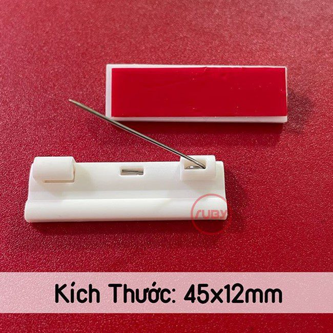 Kim cài nhựa gắn bảng tên nhân viên